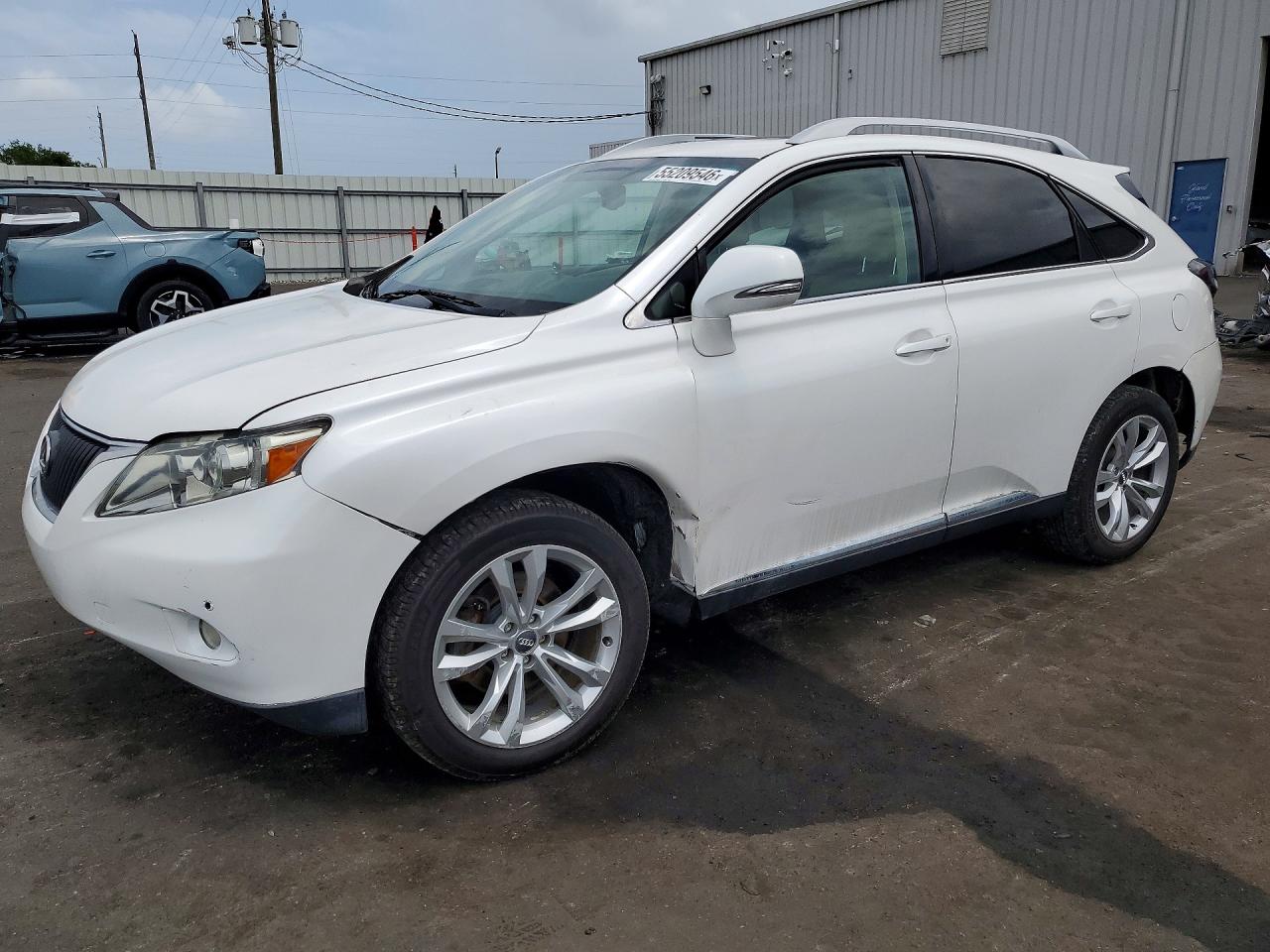 Salvage Lexus RX Image