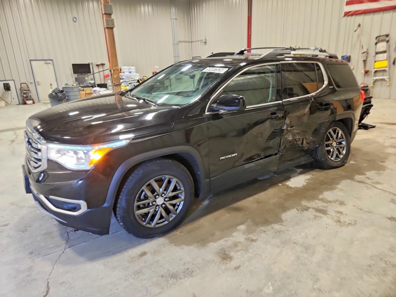 Salvage GMC Acadia Image