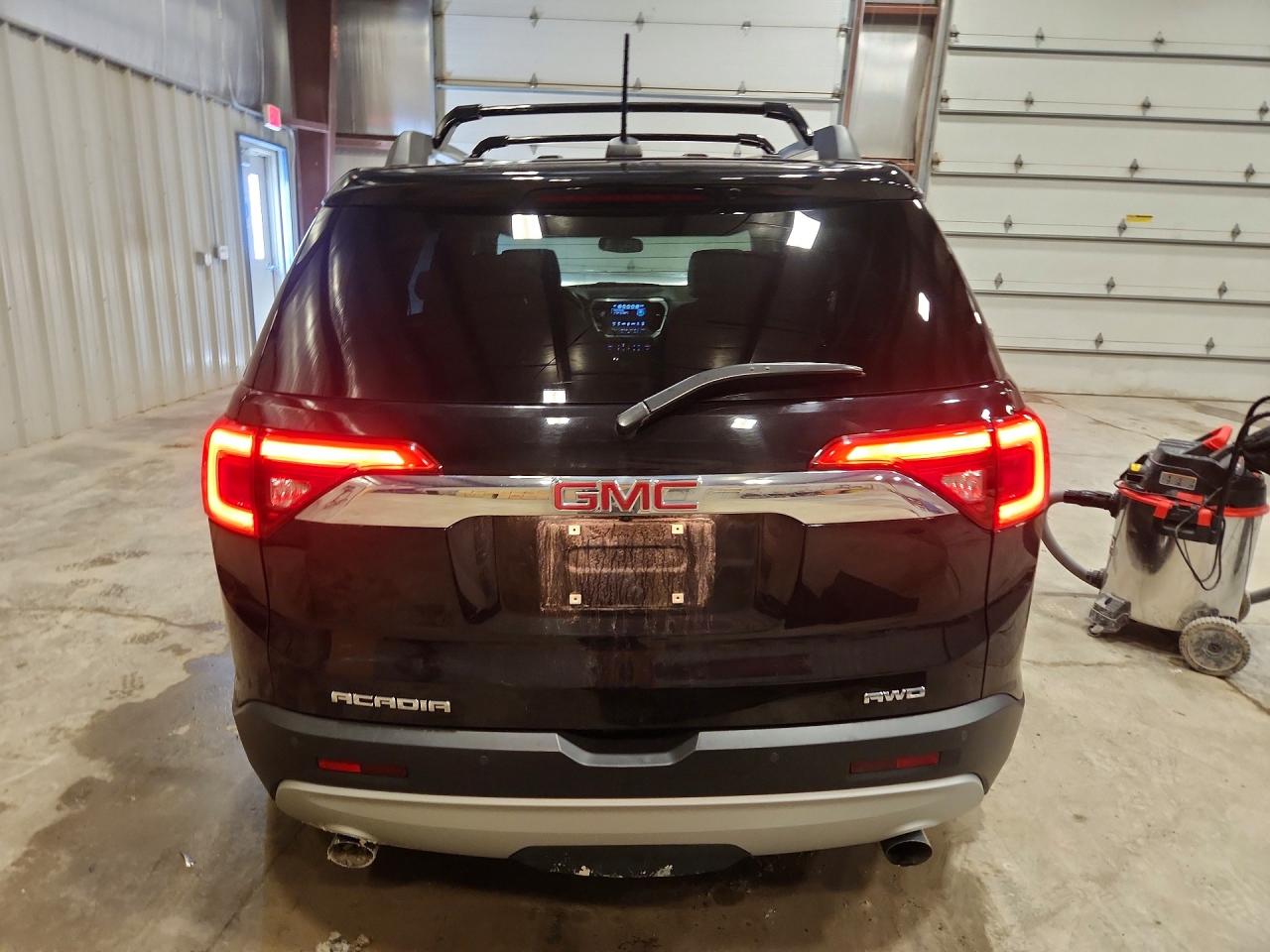 GMC Acadia Slt-1