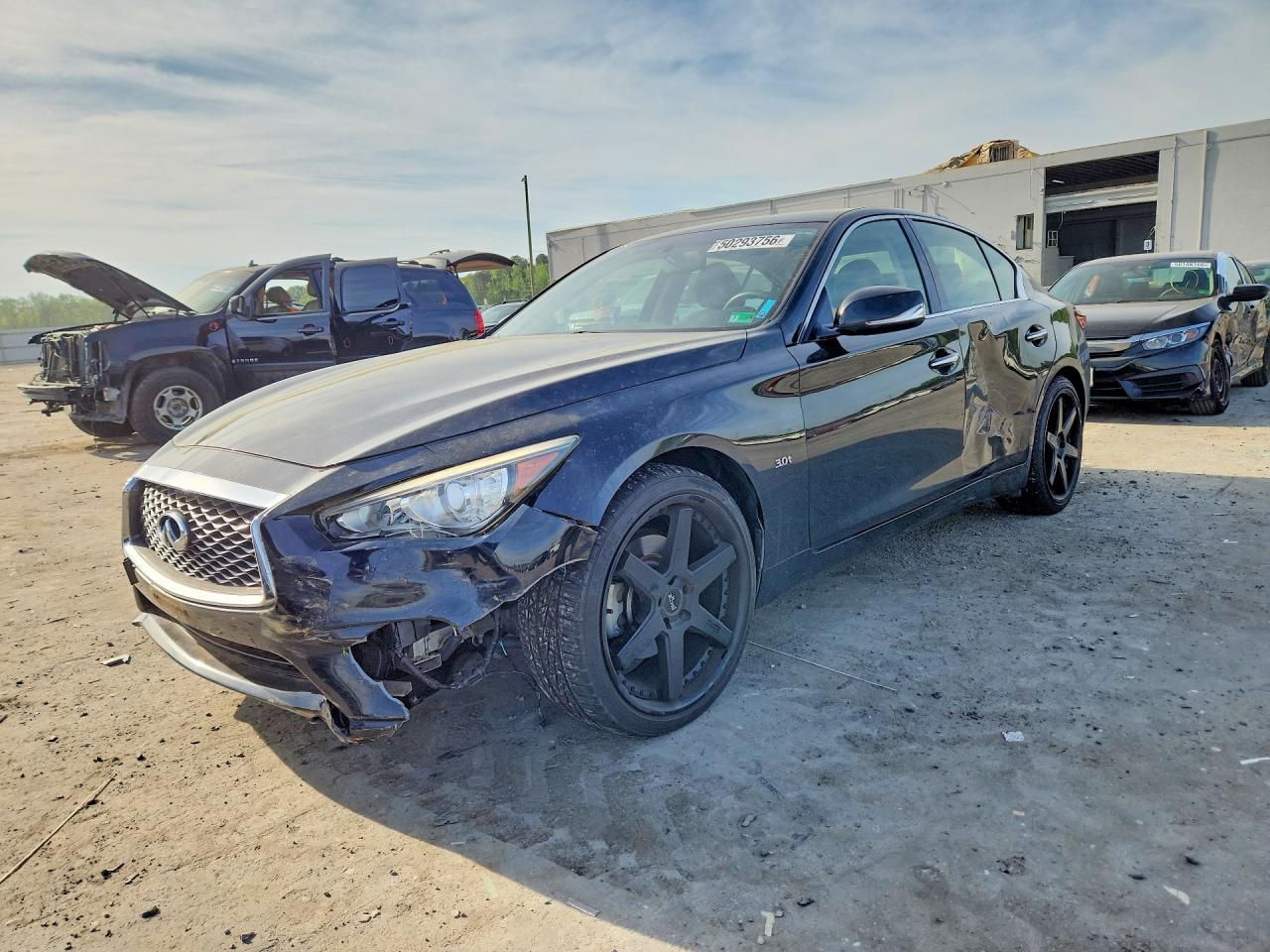 Salvage INFINITI Q50 Image