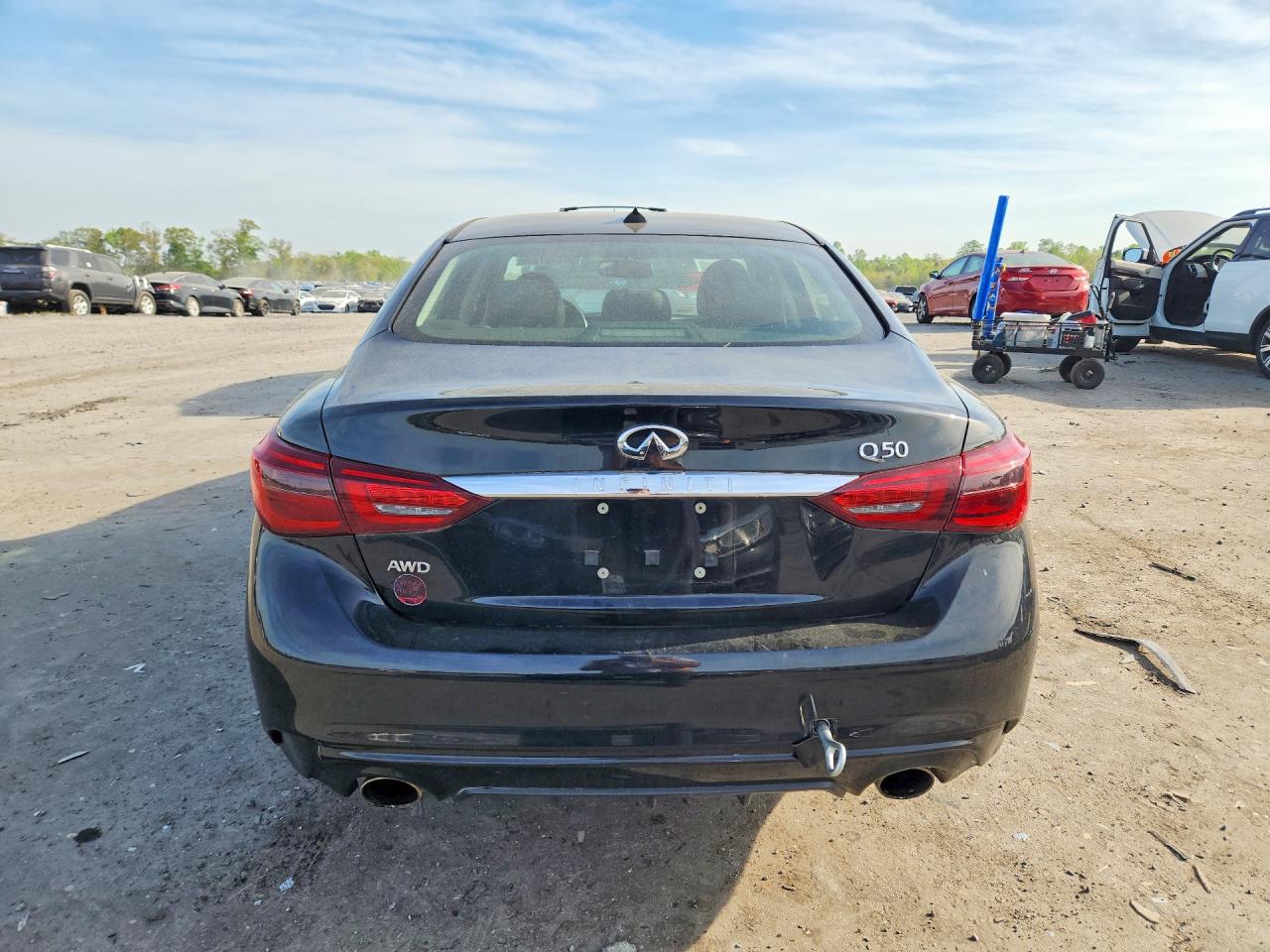 INFINITI Q50 3.0t Luxe