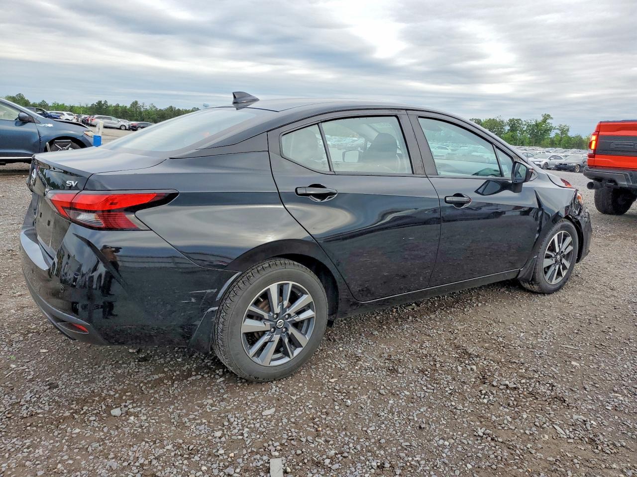 Nissan Versa Sv