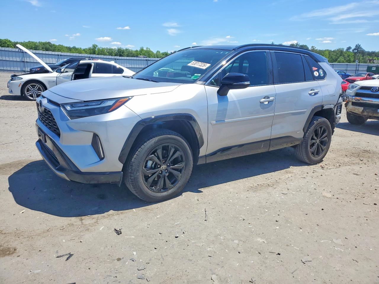 Salvage Toyota RAV4 Image