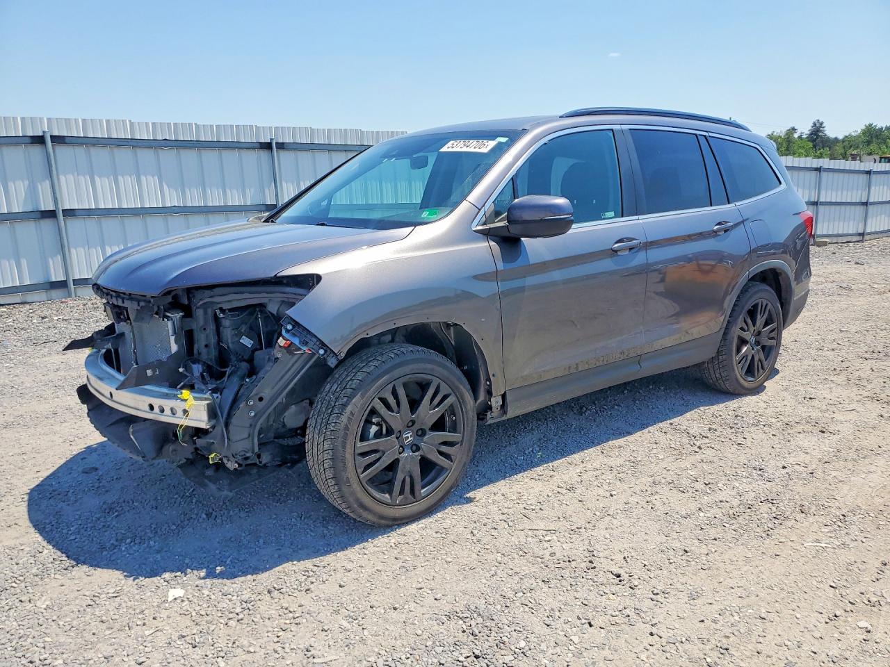 Salvage Honda Pilot Image