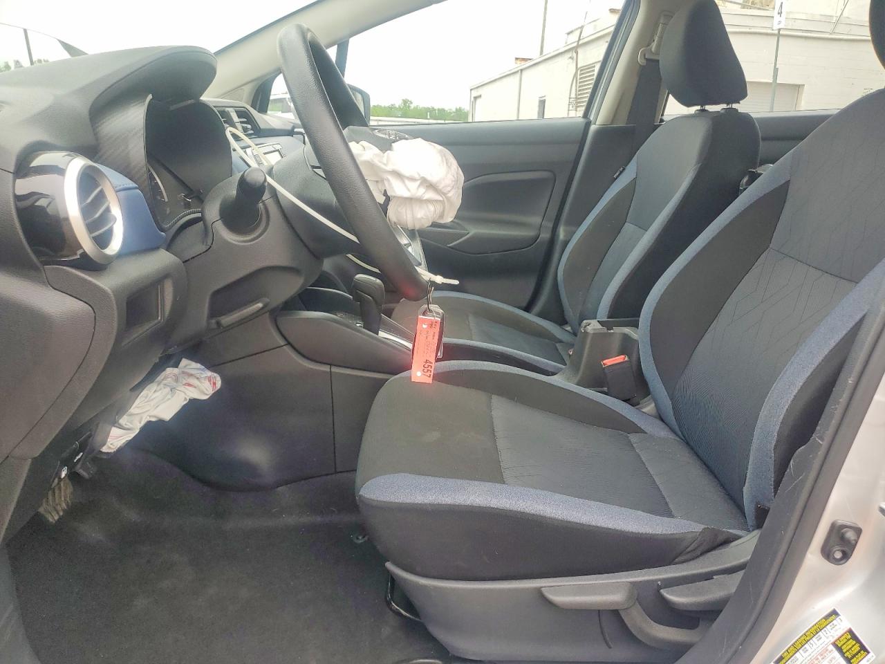 Nissan Versa Sv
