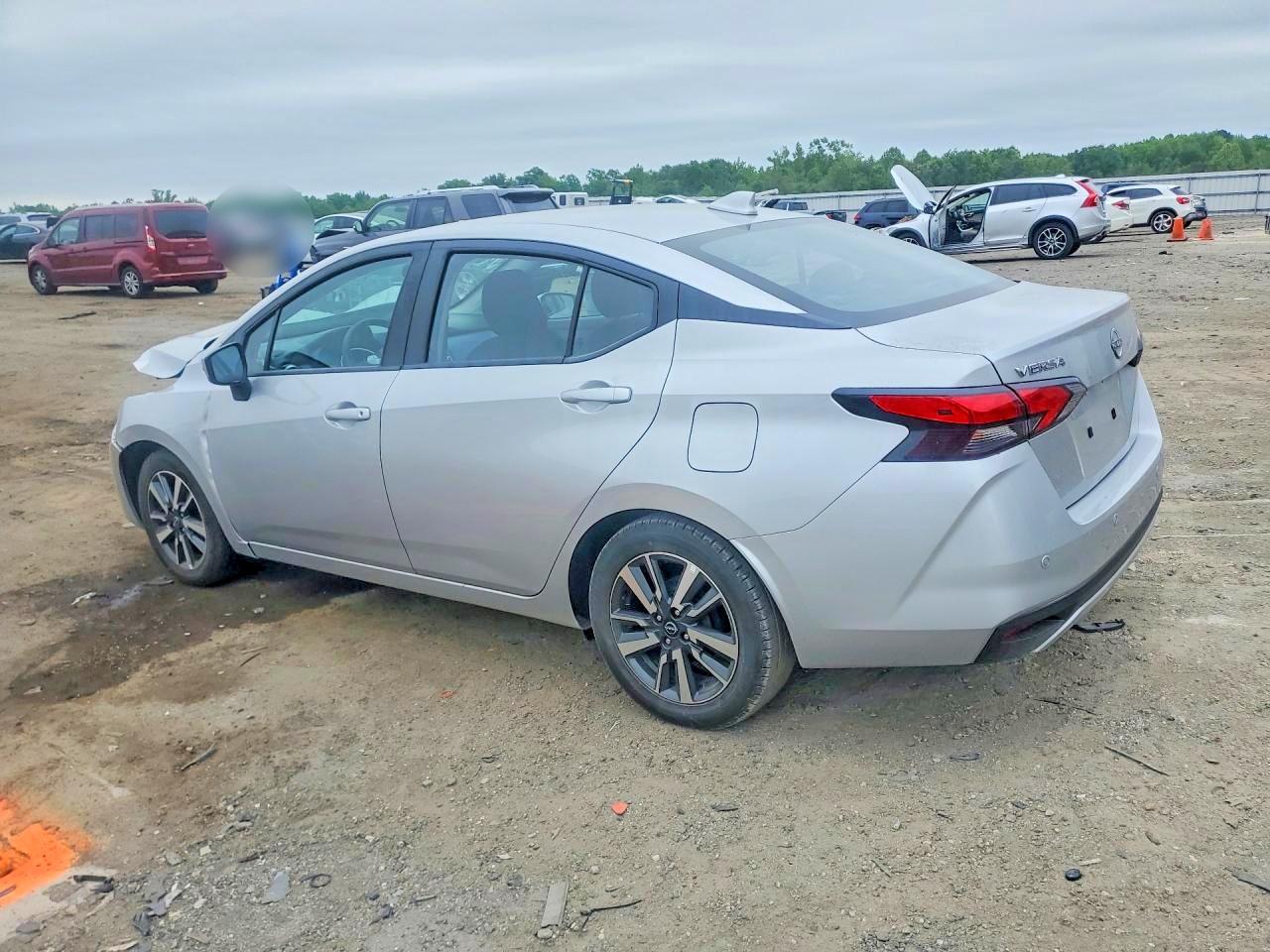 Nissan Versa Sv
