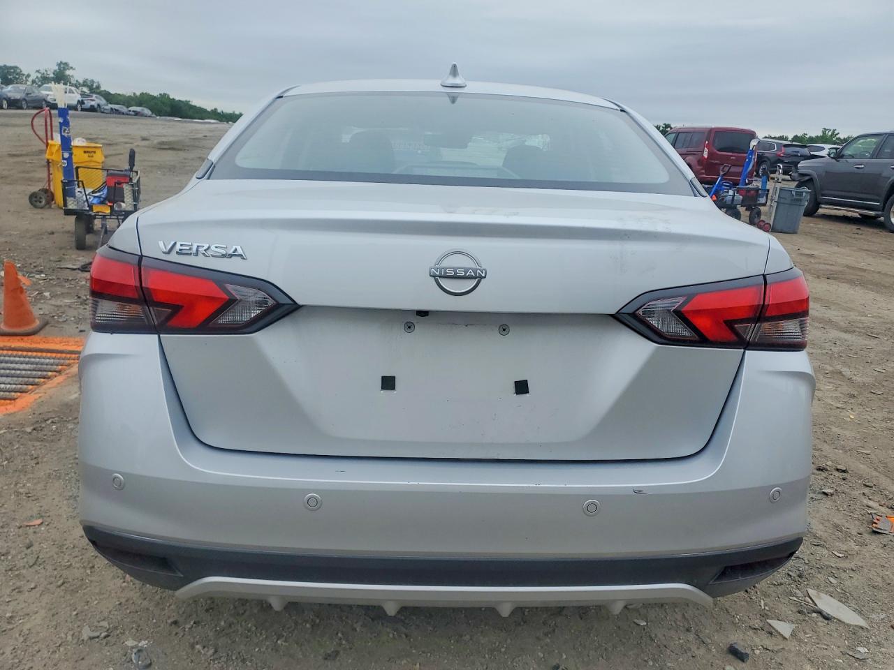 Nissan Versa Sv