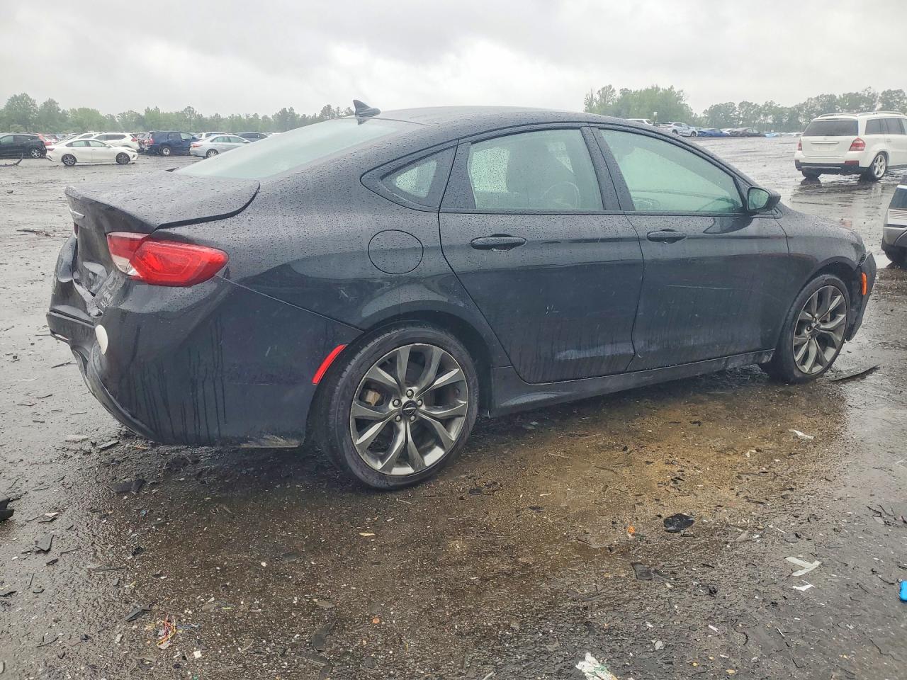 Chrysler 200 S