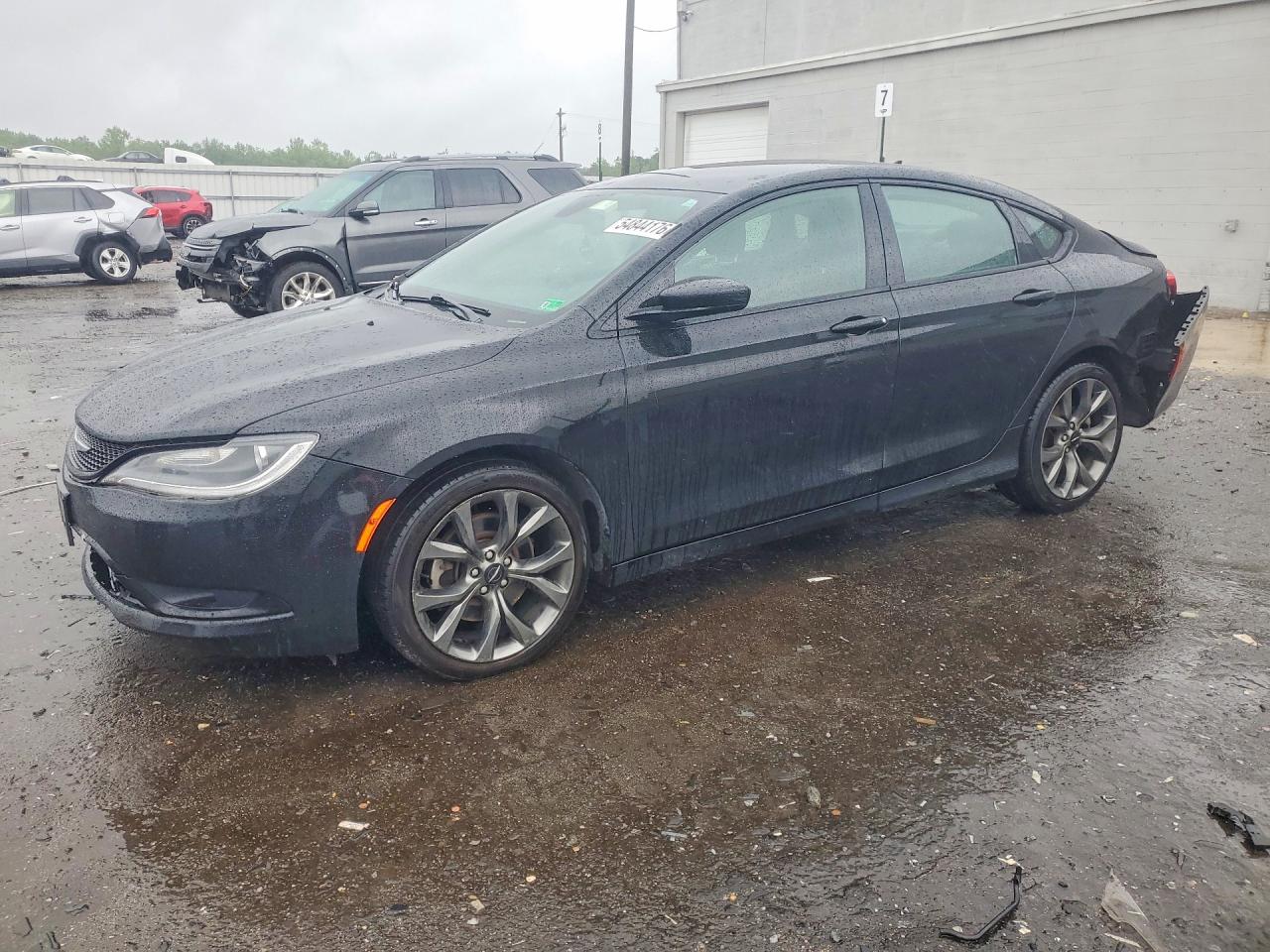 Salvage Chrysler 200 Image