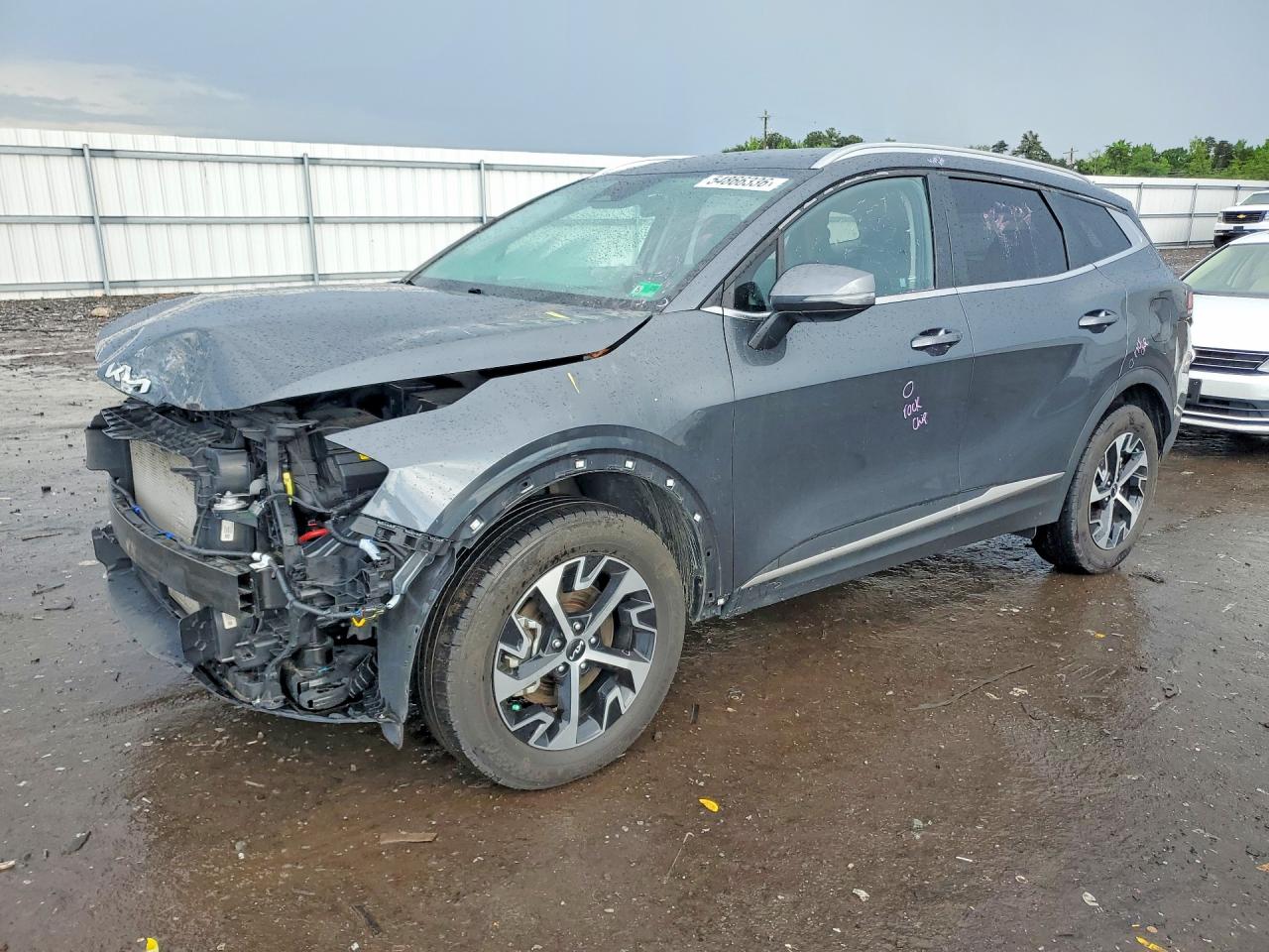 Salvage Kia Sportage Image