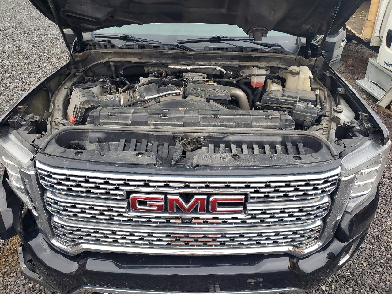 GMC Sierra K3500 Denali