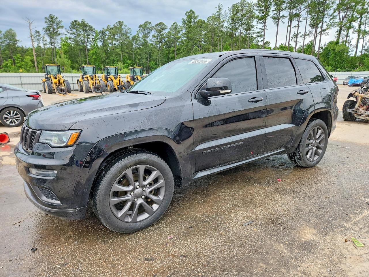 Salvage Jeep Grand Cherokee Image