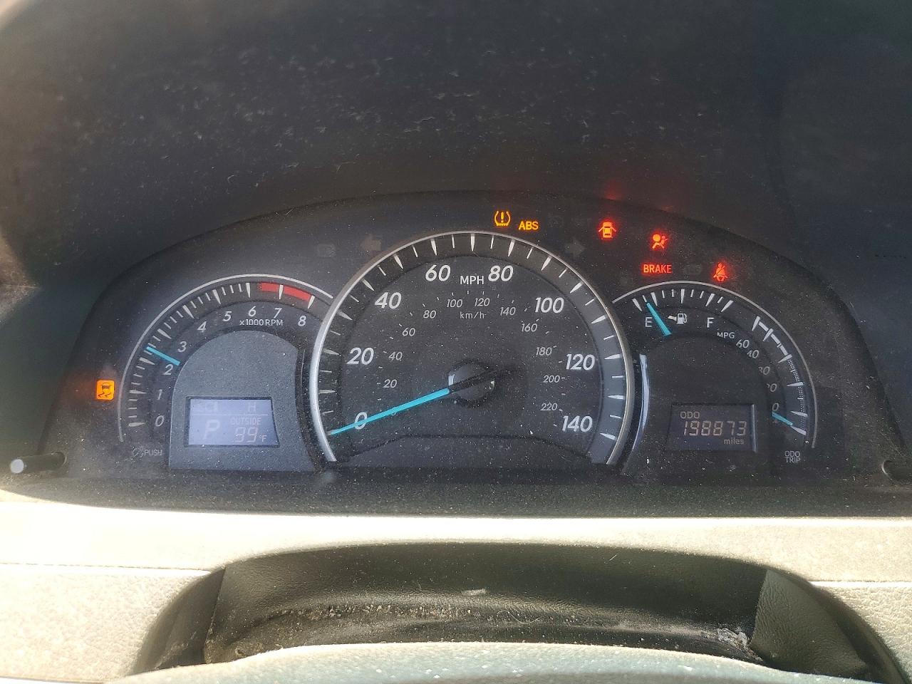 Toyota Camry Le
