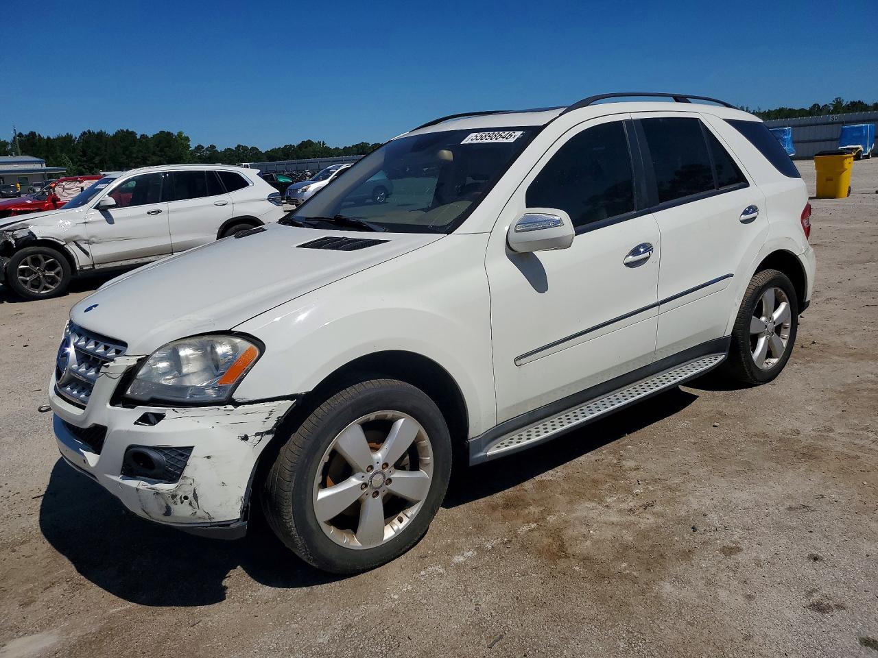 Salvage Mercedes-Benz M-Class Image