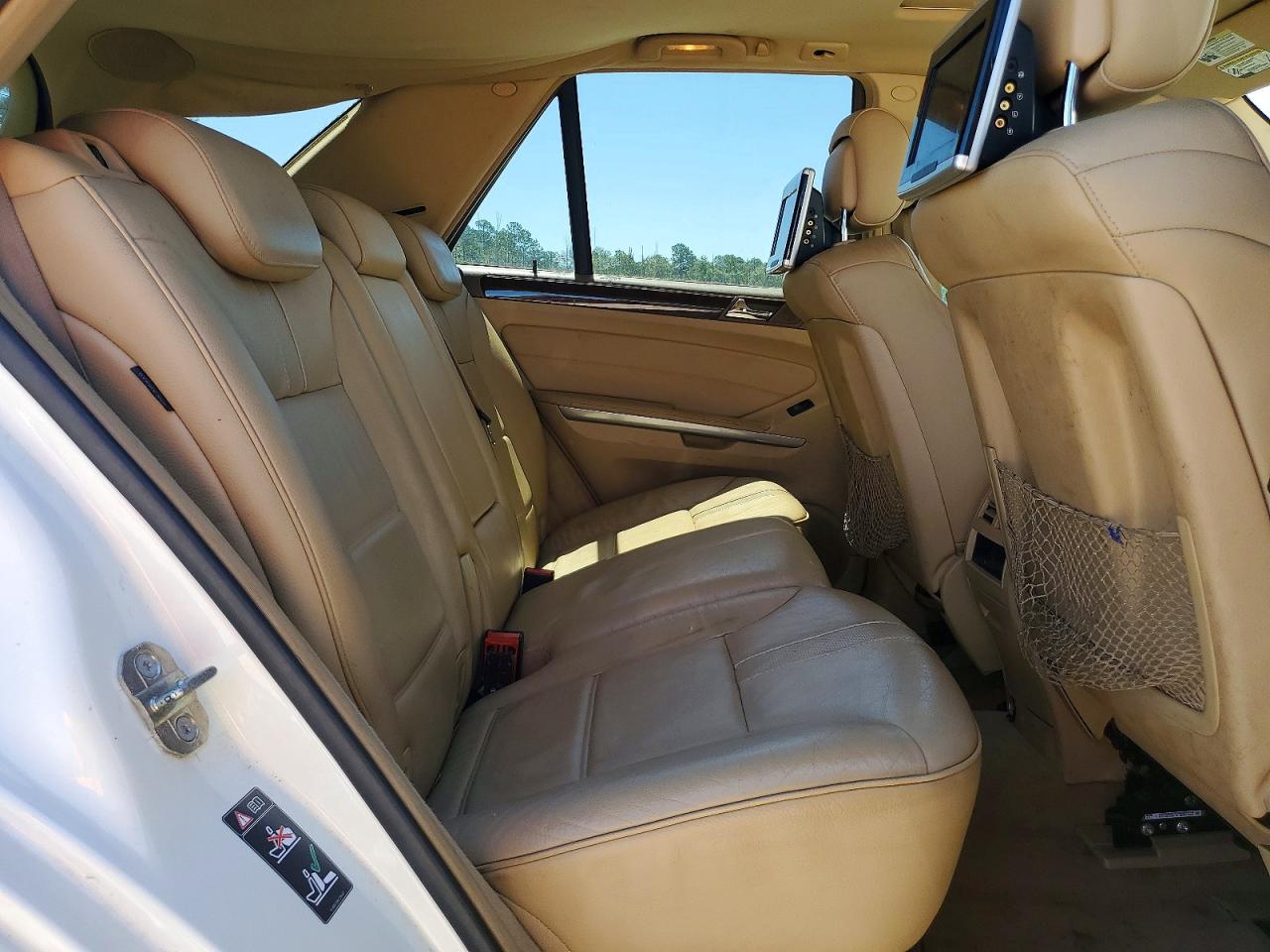 Mercedes-Benz M-Class 350