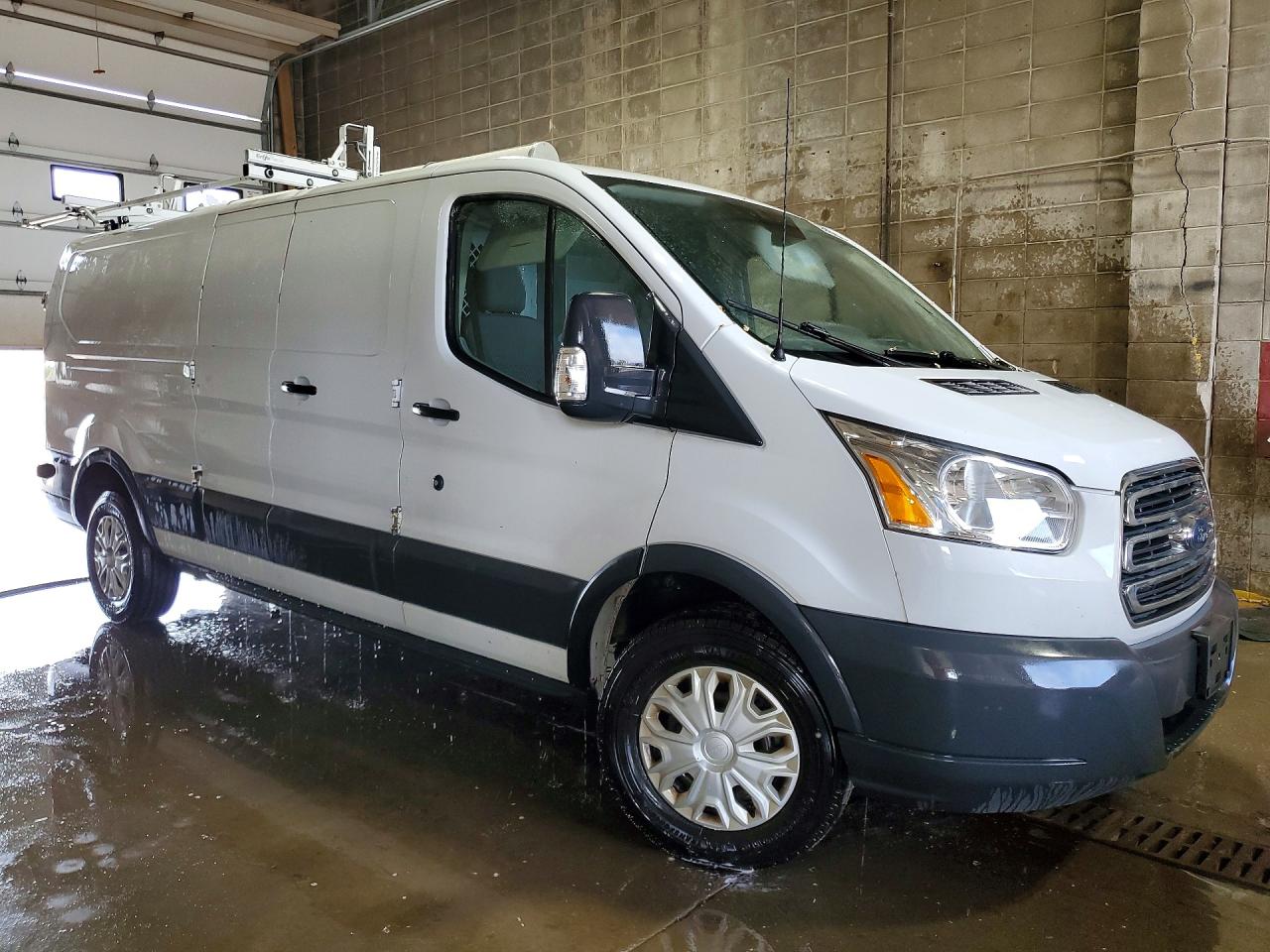 Ford Transit T-250