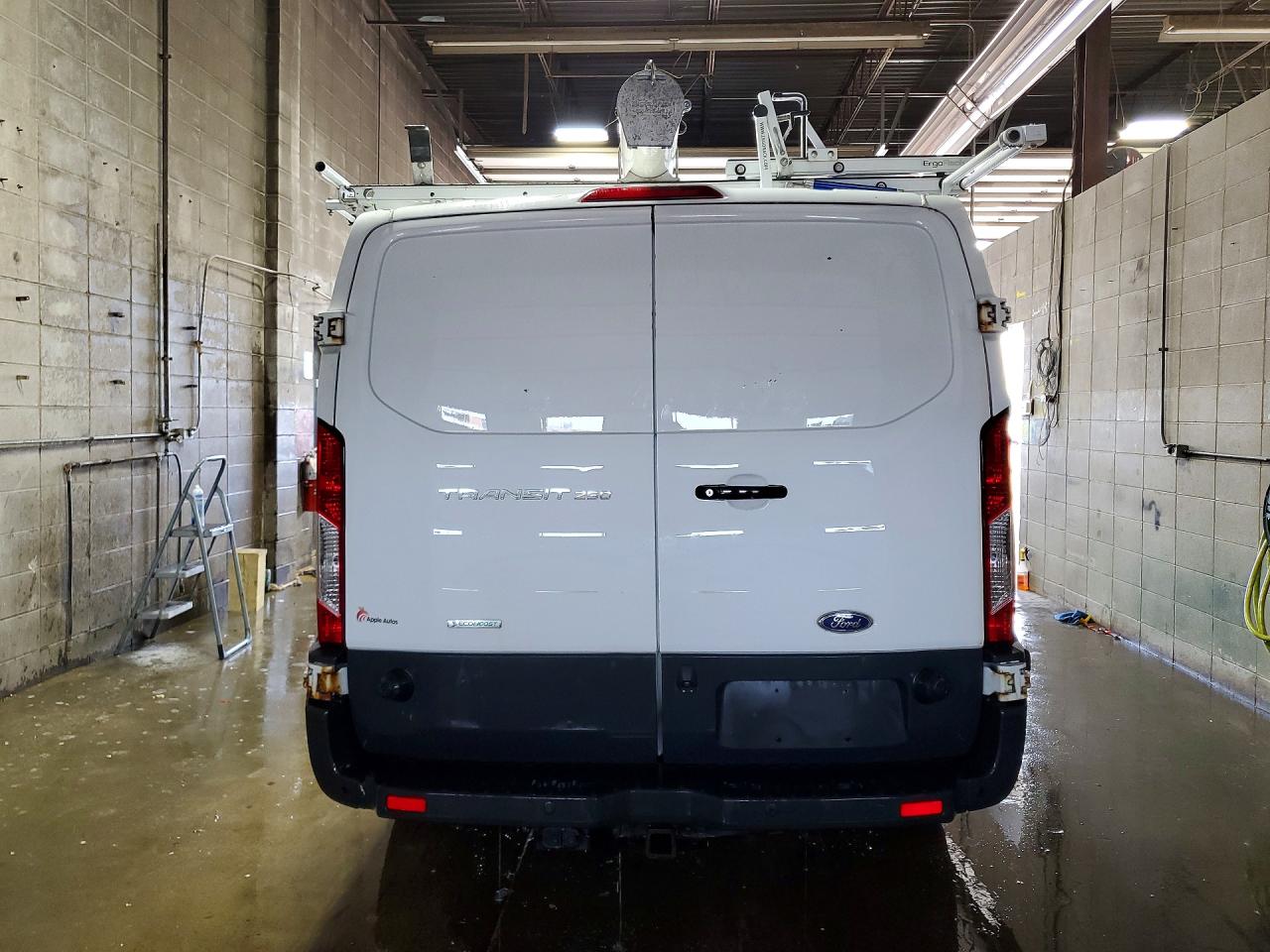 Ford Transit T-250