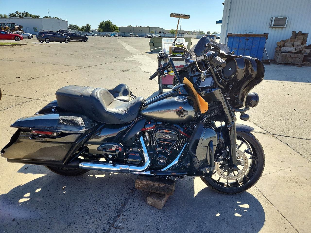 Salvage Harley-Davidson Flse Image