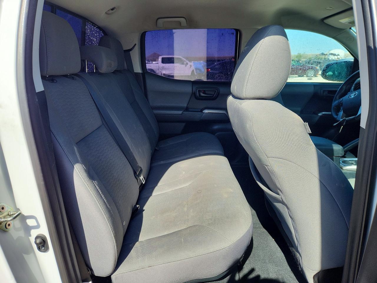 Toyota Tacoma Sr5 V6