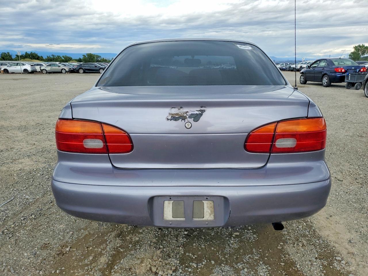 Chevrolet Prizm Base