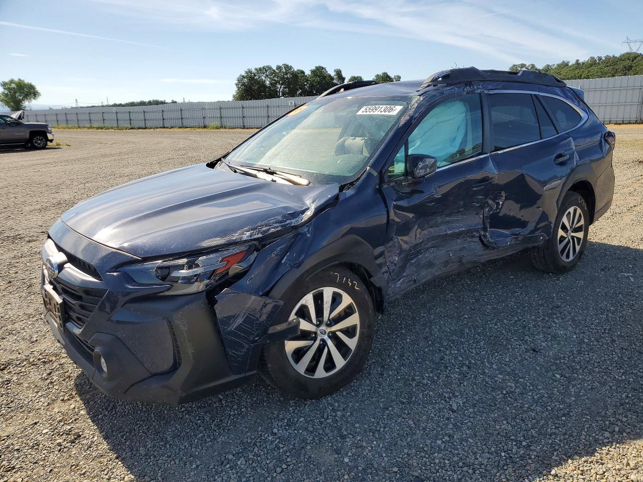 Salvage Subaru Outback Image