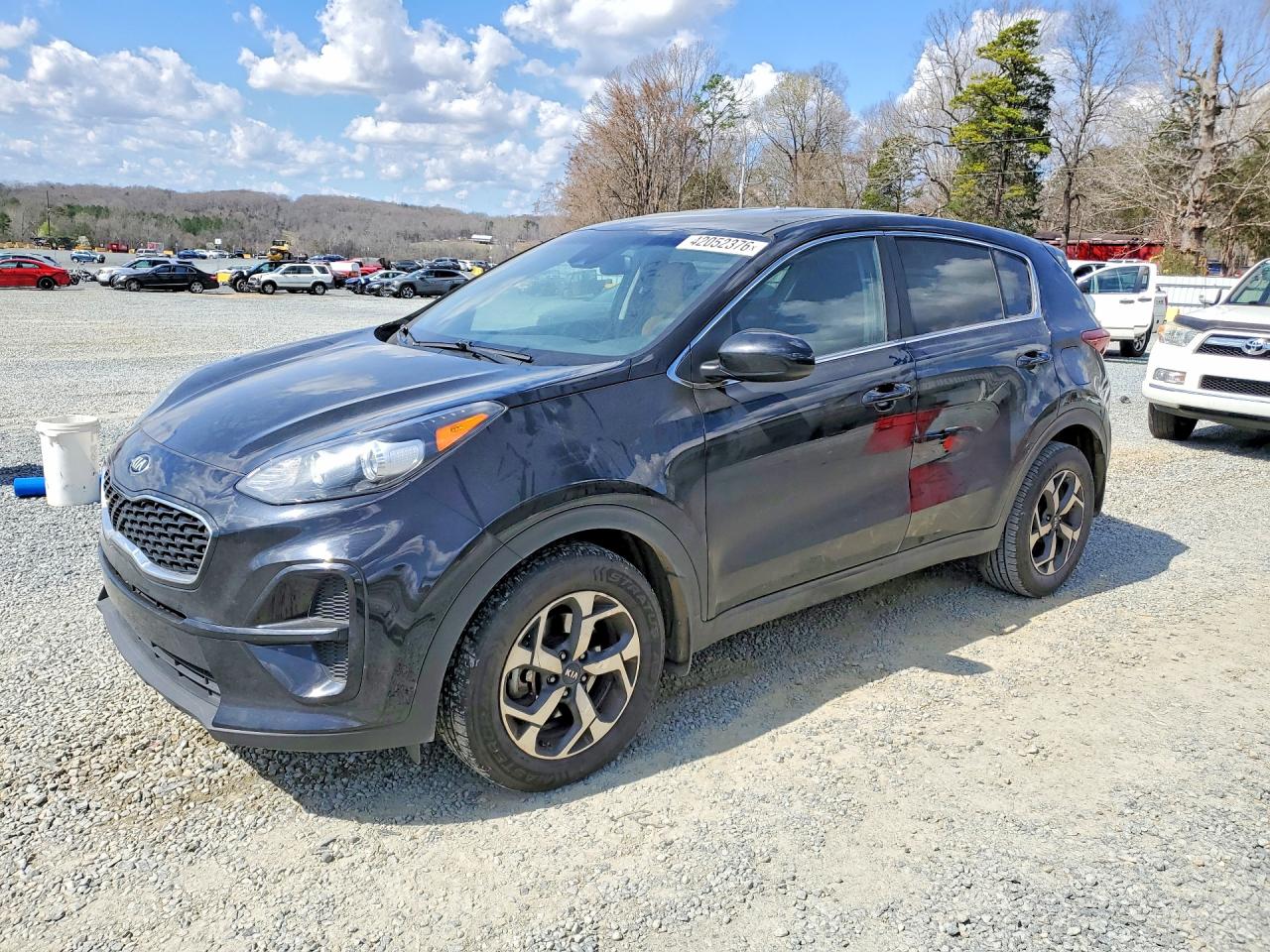 Salvage Kia Sportage Image