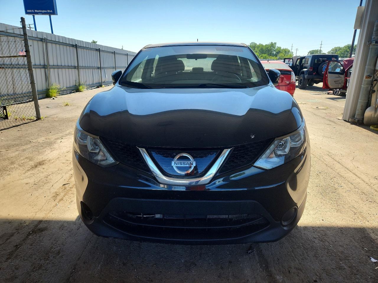 Nissan Rogue S