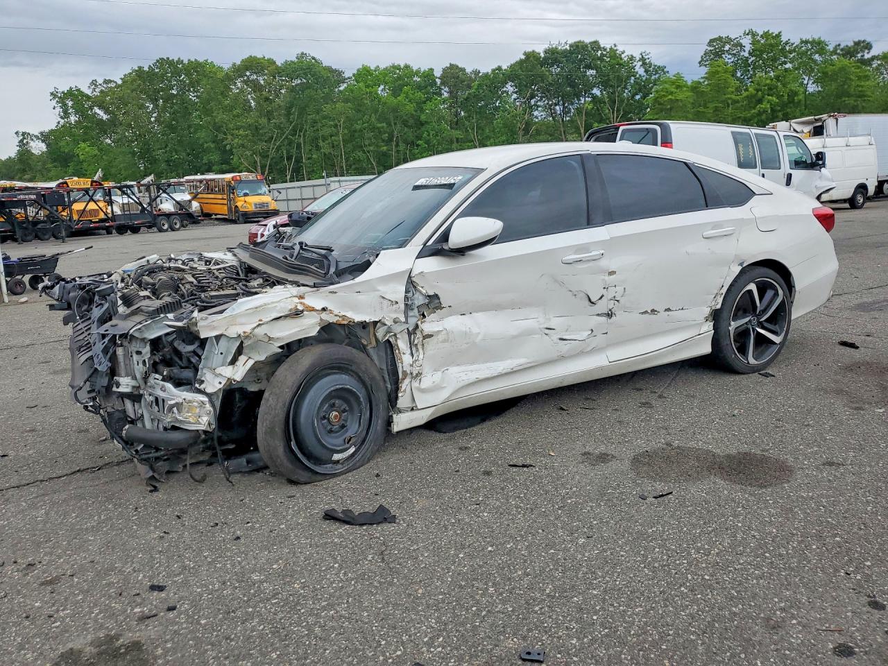 Salvage Honda Accord Image