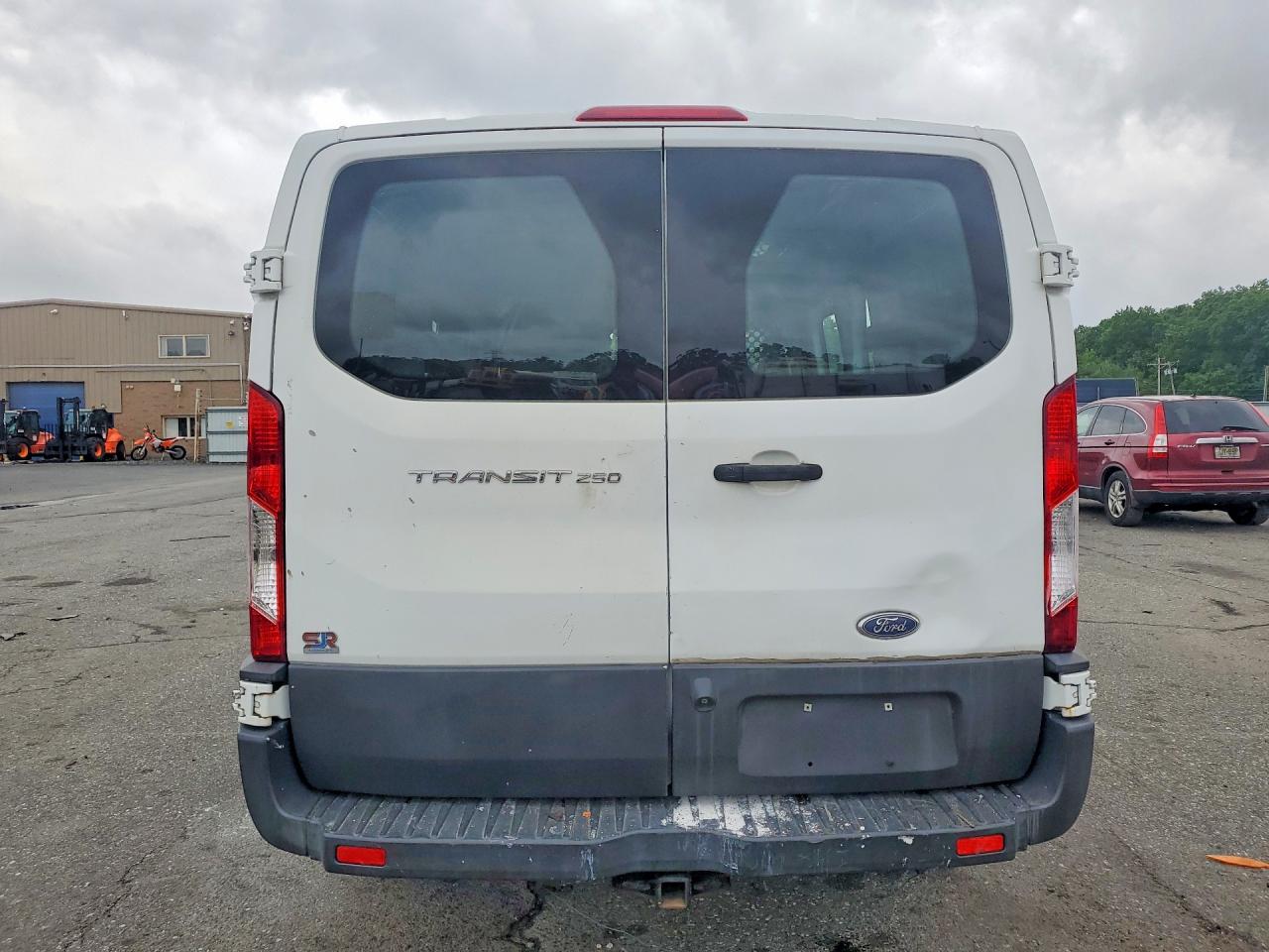 Ford Transit T-250