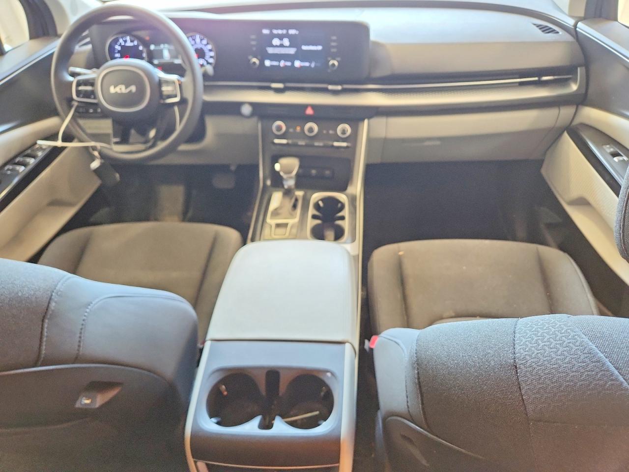 Kia Carnival Lx