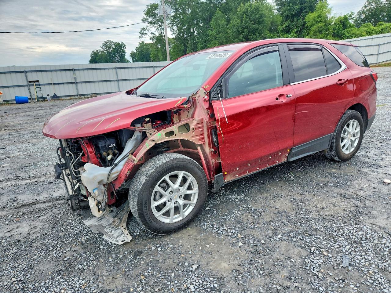 Salvage Chevrolet Equinox Image