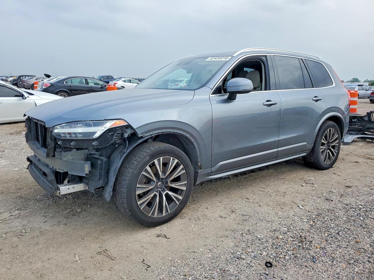 Salvage Volvo XC90 Image