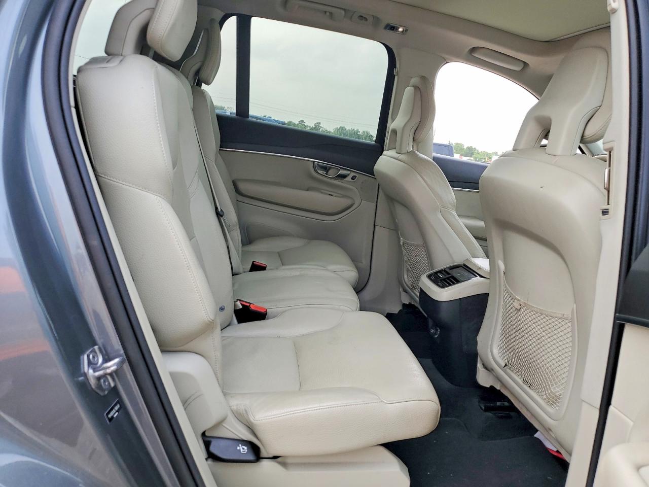 Volvo XC90 T5 Momentum