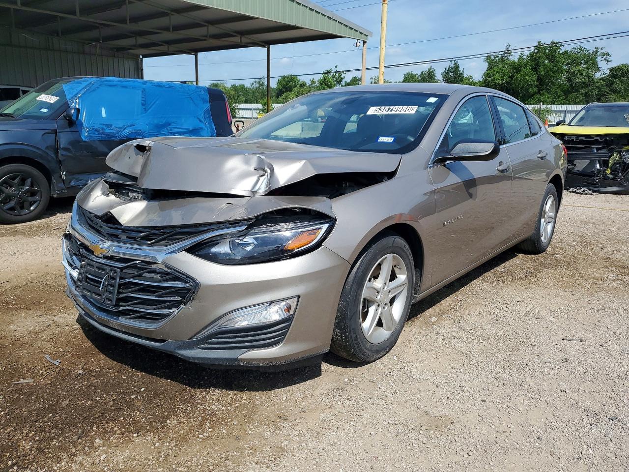 Salvage Chevrolet Malibu Image