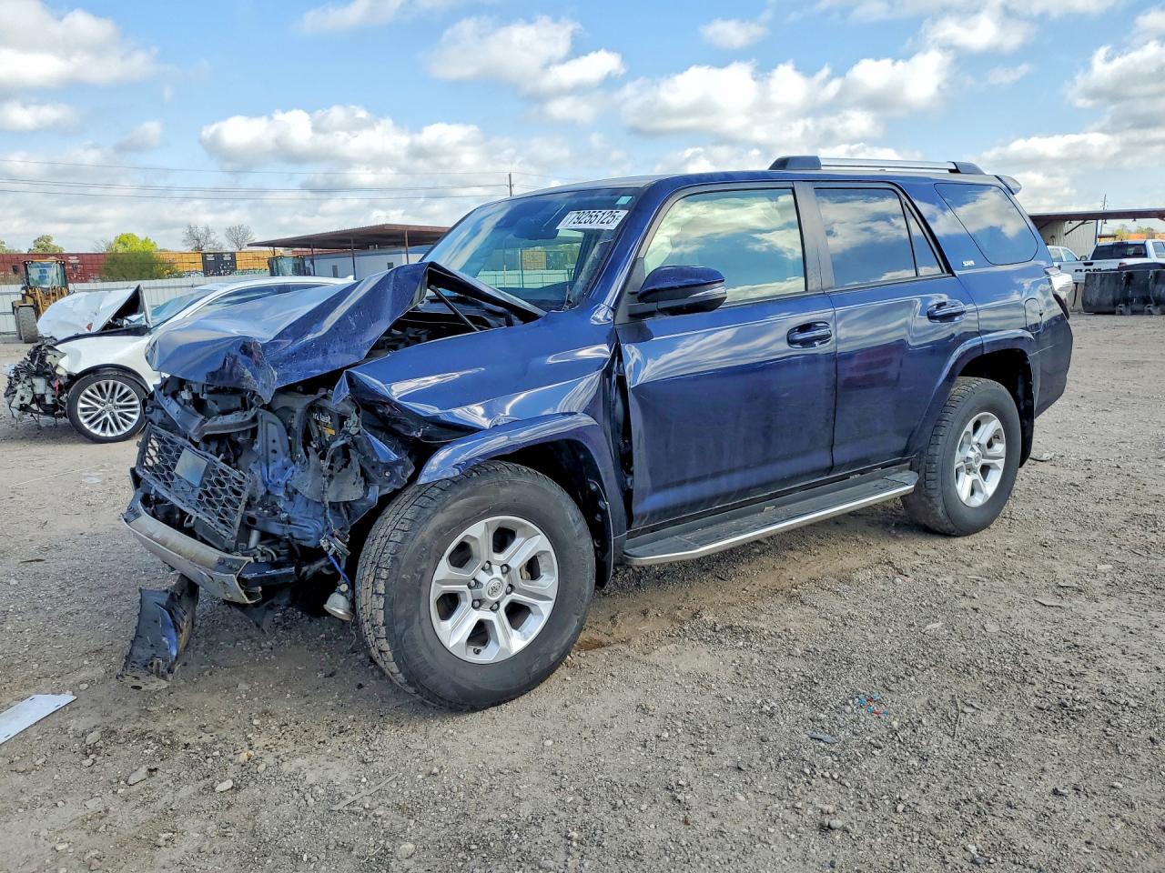 Salvage Toyota 4Runner Image