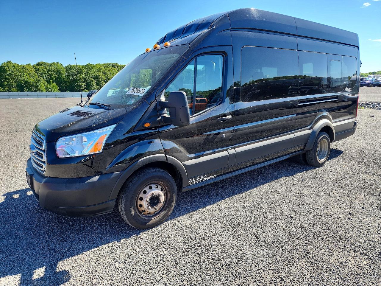 Salvage Ford Transit Image