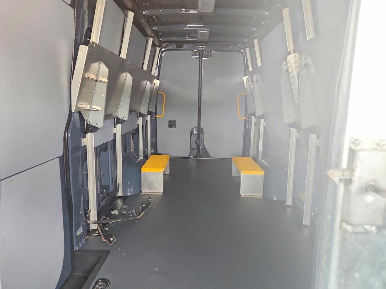 Mercedes-Benz Sprinter 2500