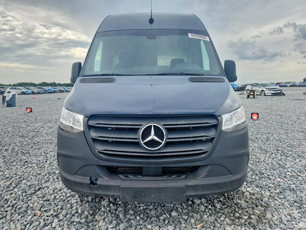 Mercedes-Benz Sprinter 2500