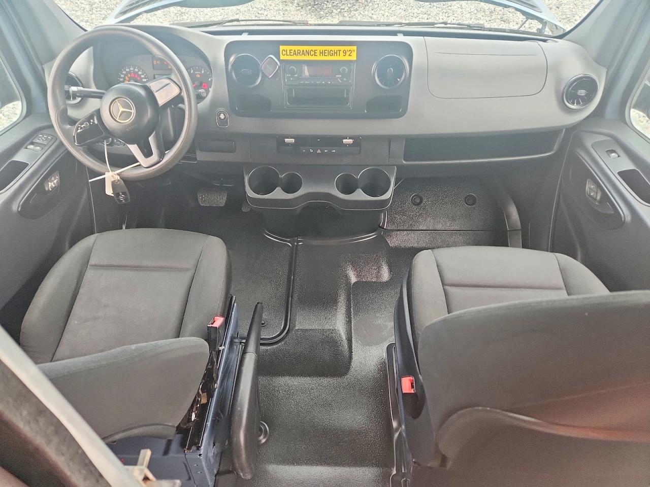 Mercedes-Benz Sprinter 2500