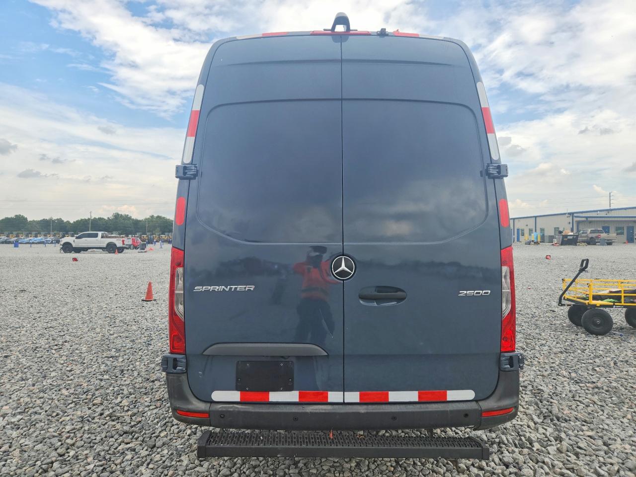 Mercedes-Benz Sprinter 2500