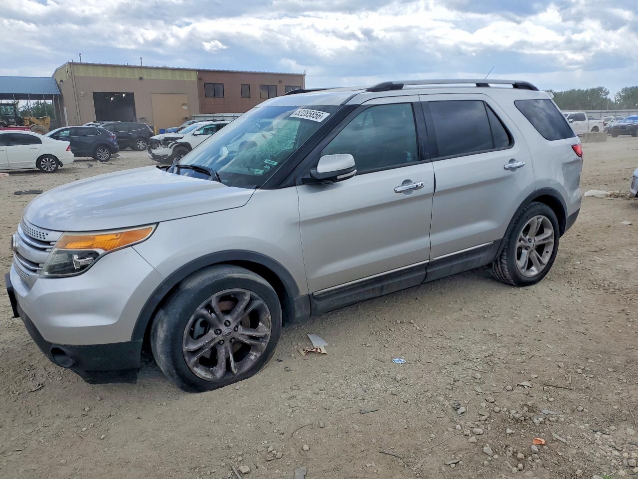 Salvage Ford Explorer Image