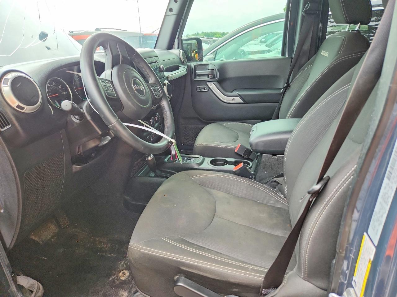 Jeep Wrangler Sahara