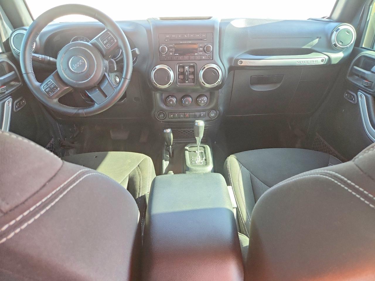 Jeep Wrangler Sahara