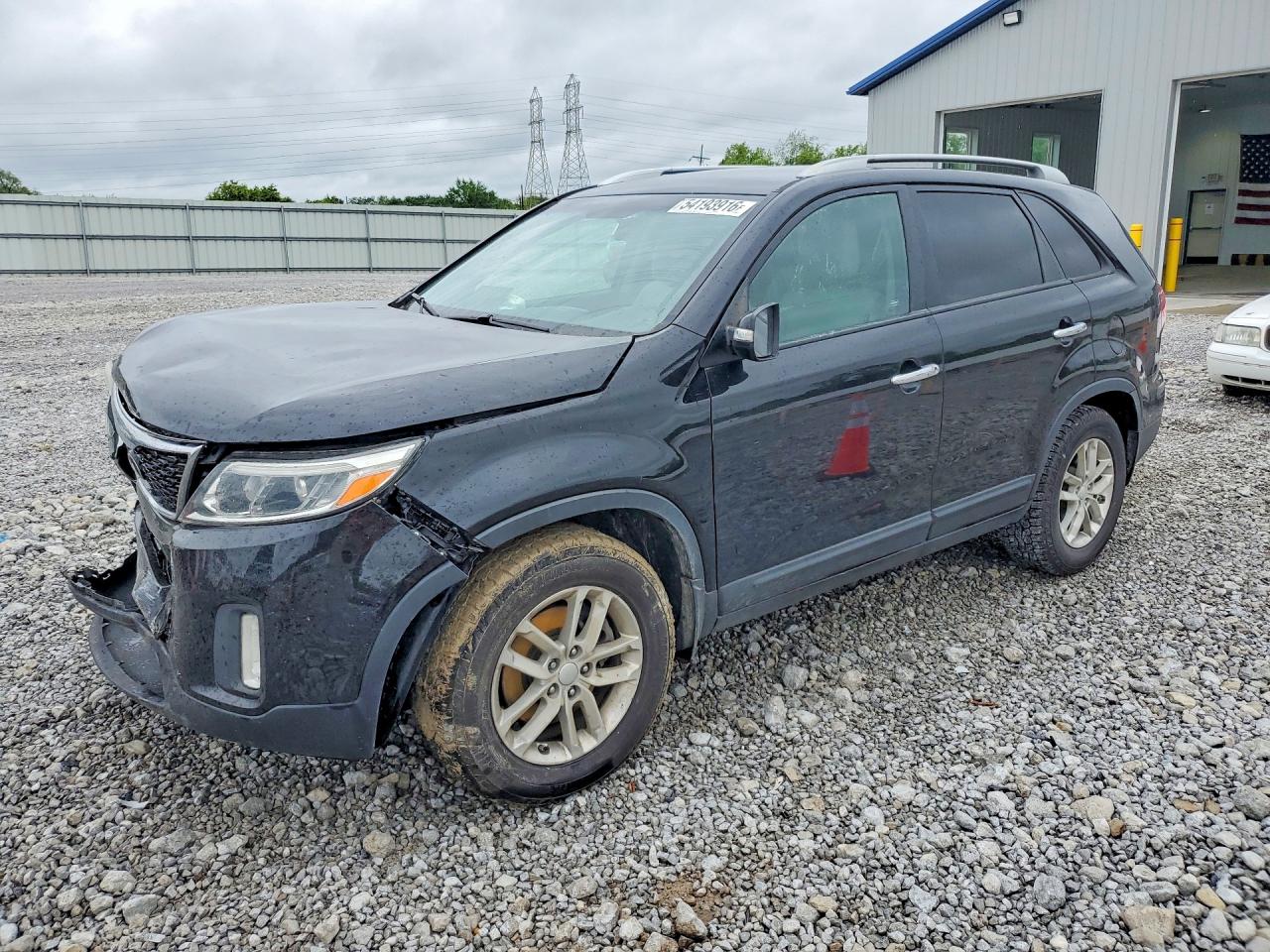 Salvage Kia Sorento Image