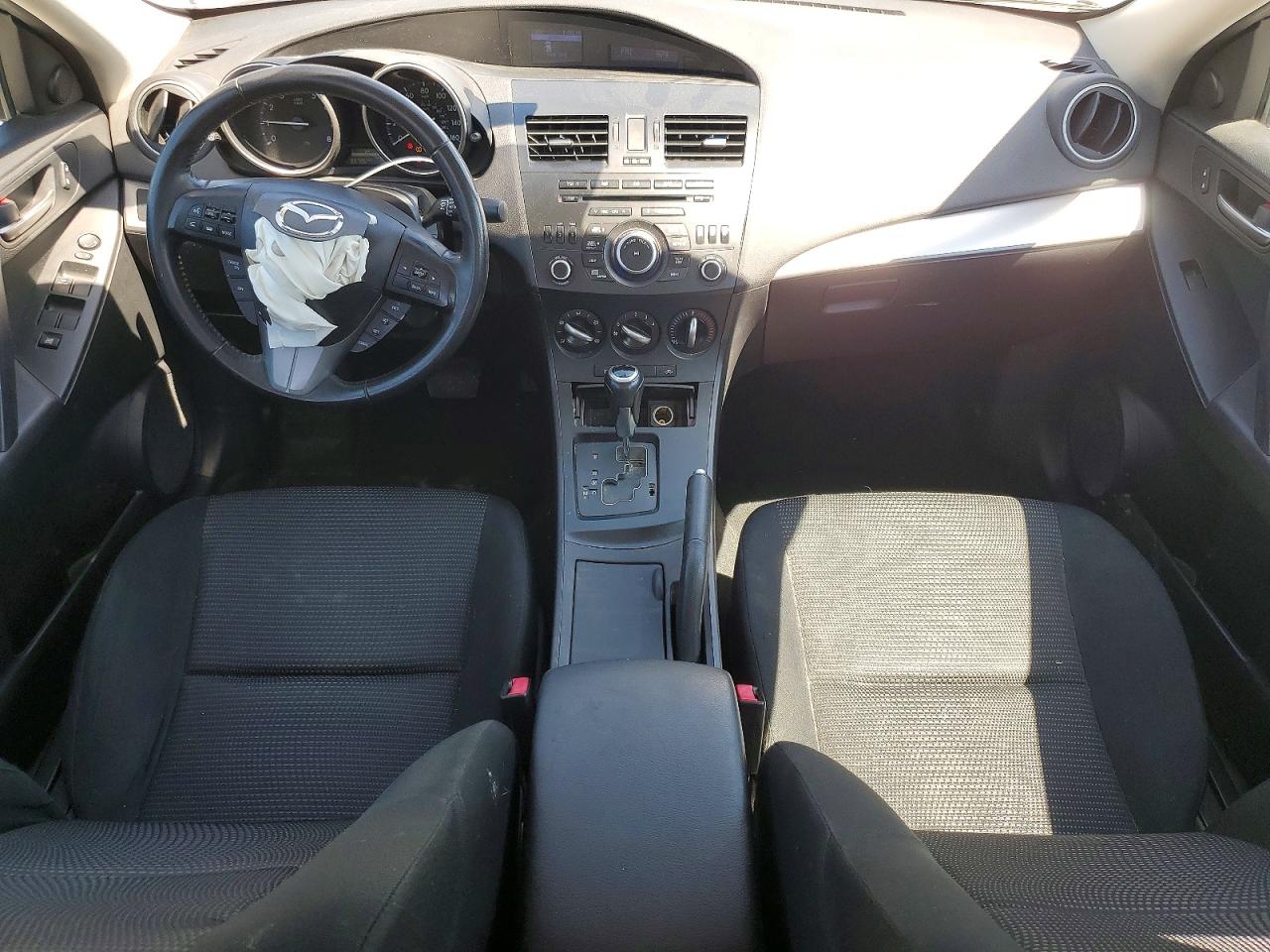 Mazda 3 I