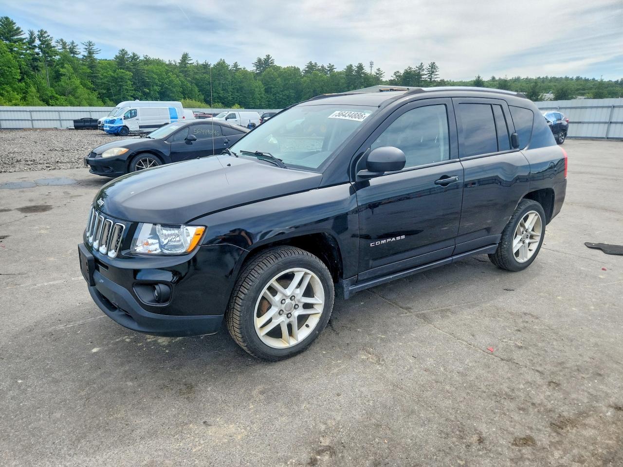 Salvage Jeep Compass Image