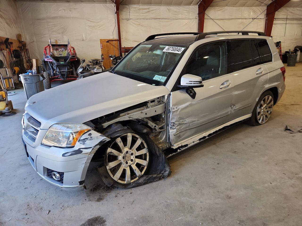 Salvage Mercedes-Benz GLK Image
