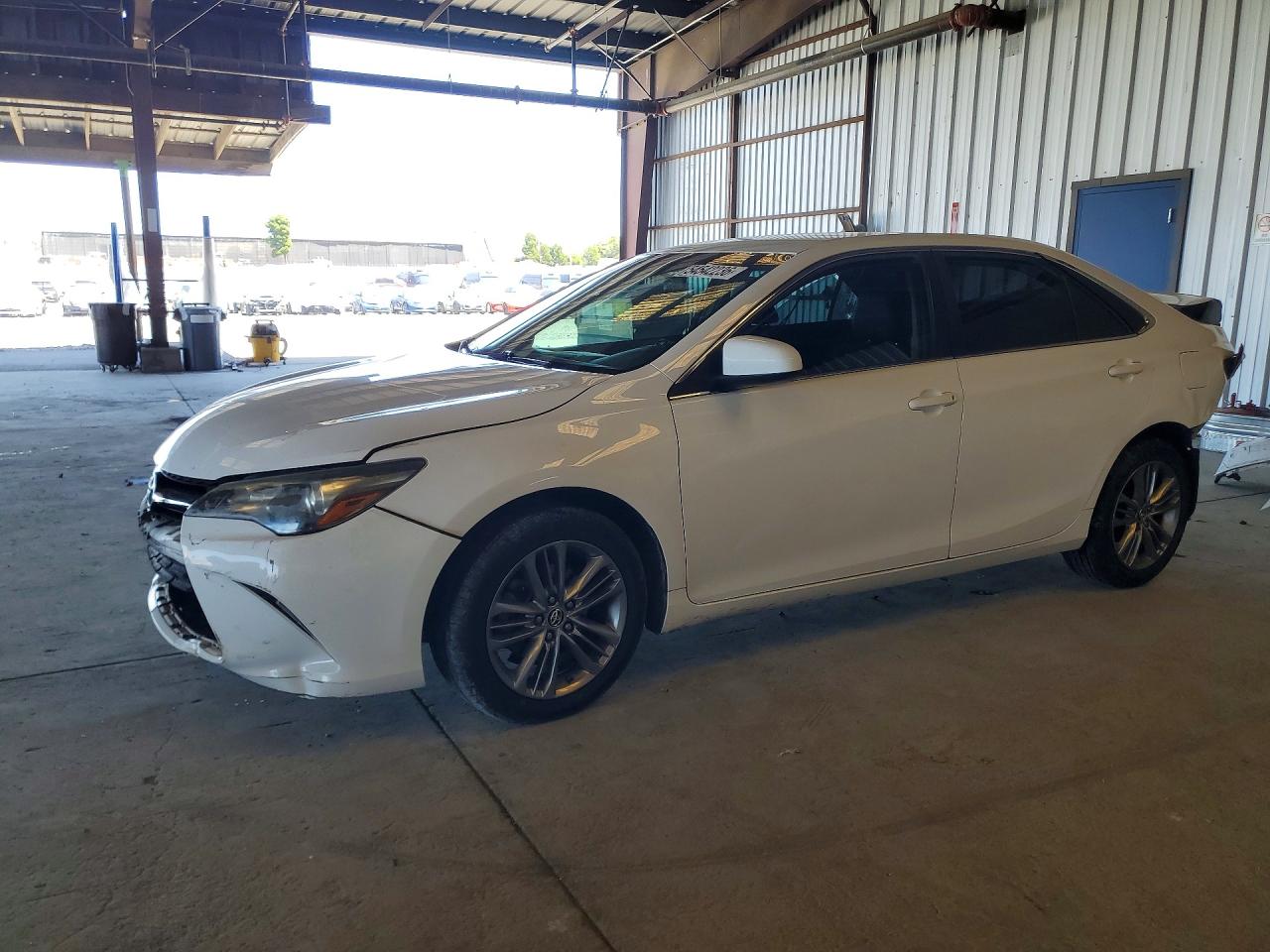 Salvage Toyota Camry Image