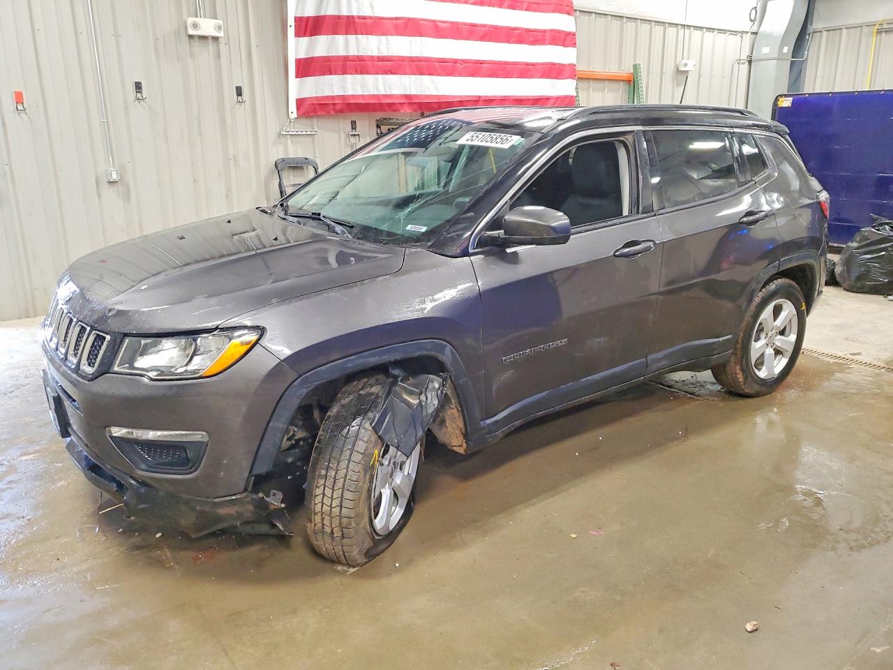 Salvage Jeep Compass Image