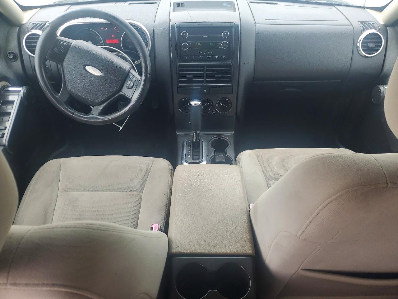 Ford Explorer Xlt